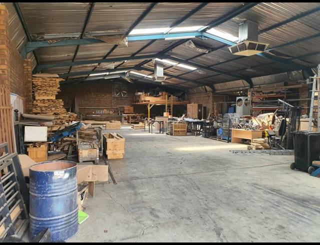 INDUSTRIAL FOR SALE IN DAGGAFONTEIN